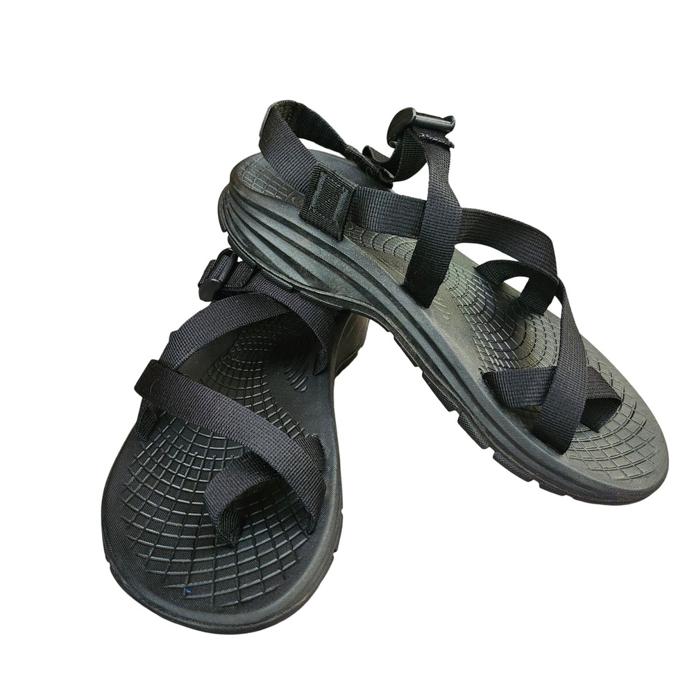 Chaco Z/Cloud 2 Mens Black Athletic Sandals Toe Loop Strappy Hiking Shoes Sz 10